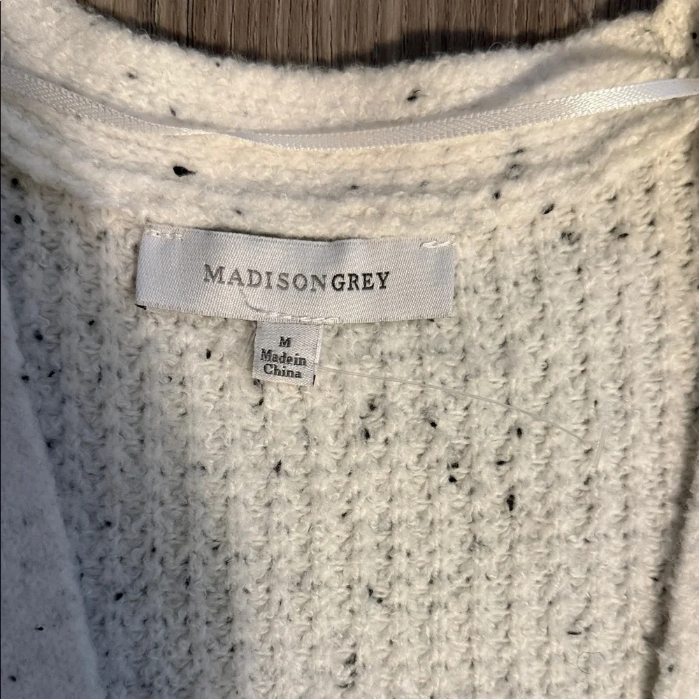 Madison Grey ideal design stylish